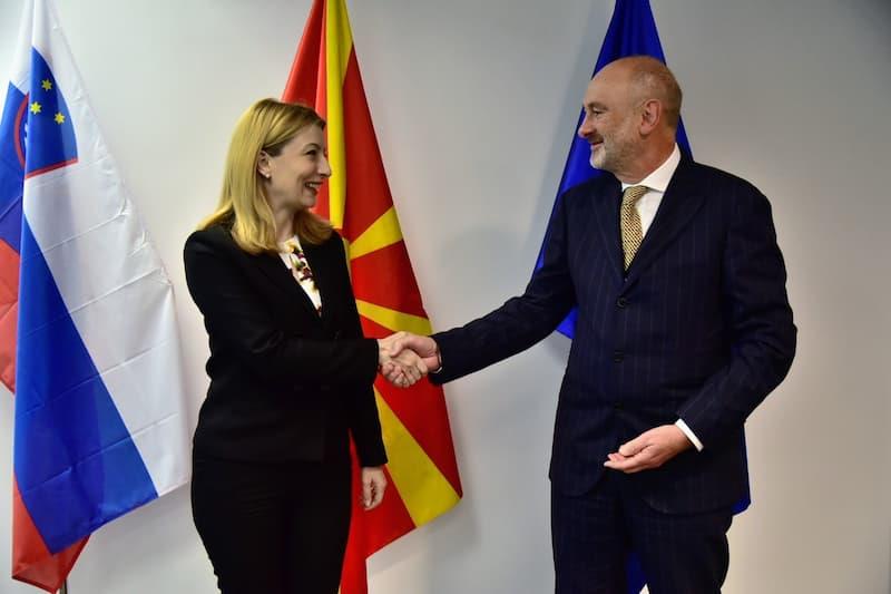 Градоначалничката Арсовска оствари средба со евро амбасадорот Дејвид Гир