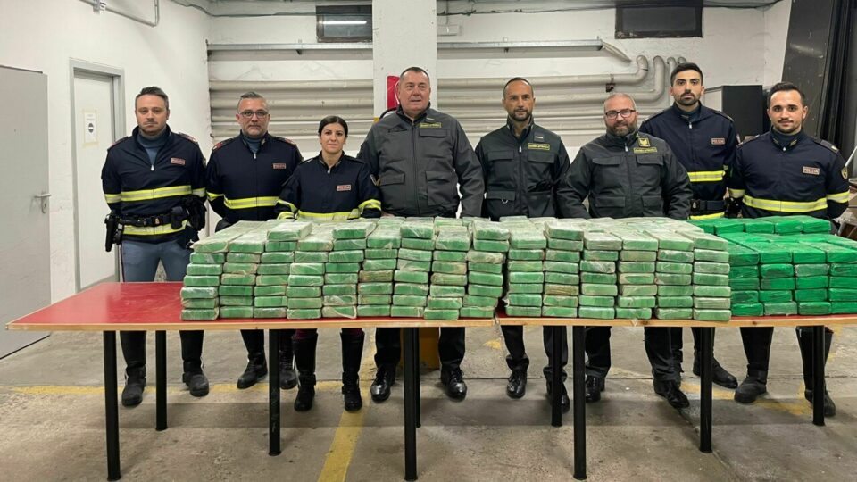 Албанец уапсен во Италија со половина тон кокаин