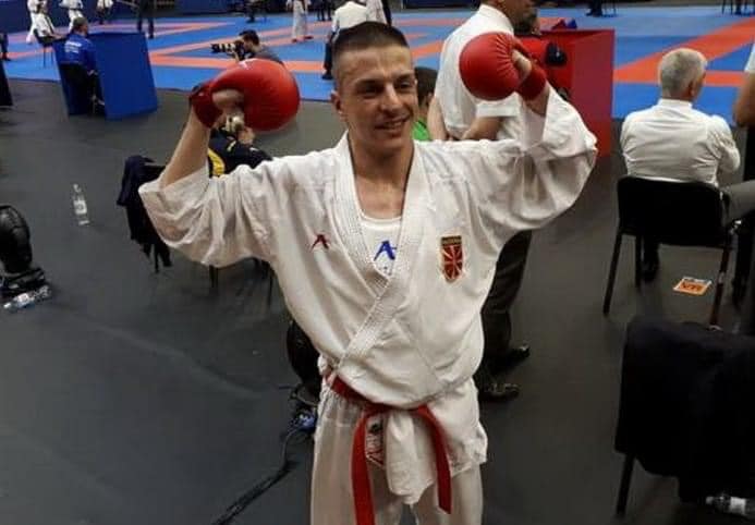 Каратистот Емил Павлов освои сребрен медал на Светското првенство во Дубаи