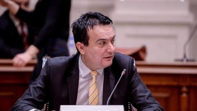 Сугарески поднесе оставка од функцијата претседател на Надзорниот одбор на СДСМ