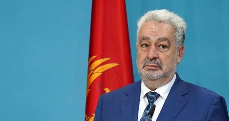 Црногорскиот премиер е последниот европски лидер, кој не сака да се вакцинира