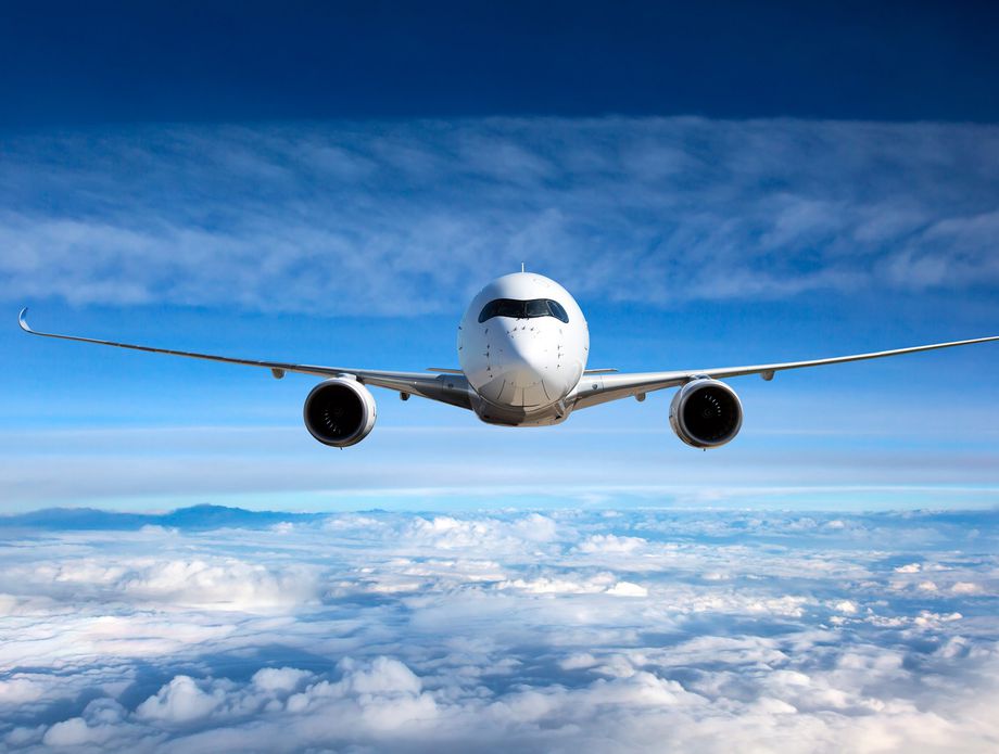 Јунајтед и Делта откажаа повеќе до 200 летови поради ширењето на Омикрон