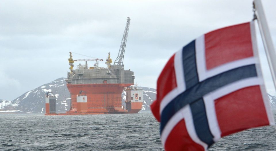 Нафтата сочинуваше најголем процент од извозот на Норвешка во октомври