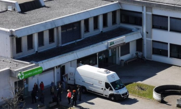 Во Словенија се смирува растот на новозаразени, но болниците сè уште се полнат