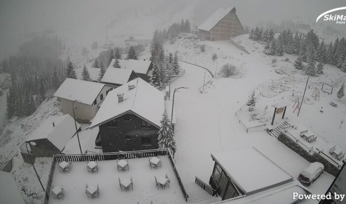 Најмногу снег на Попова Шапка, најстудено утрово во Битола и Берово