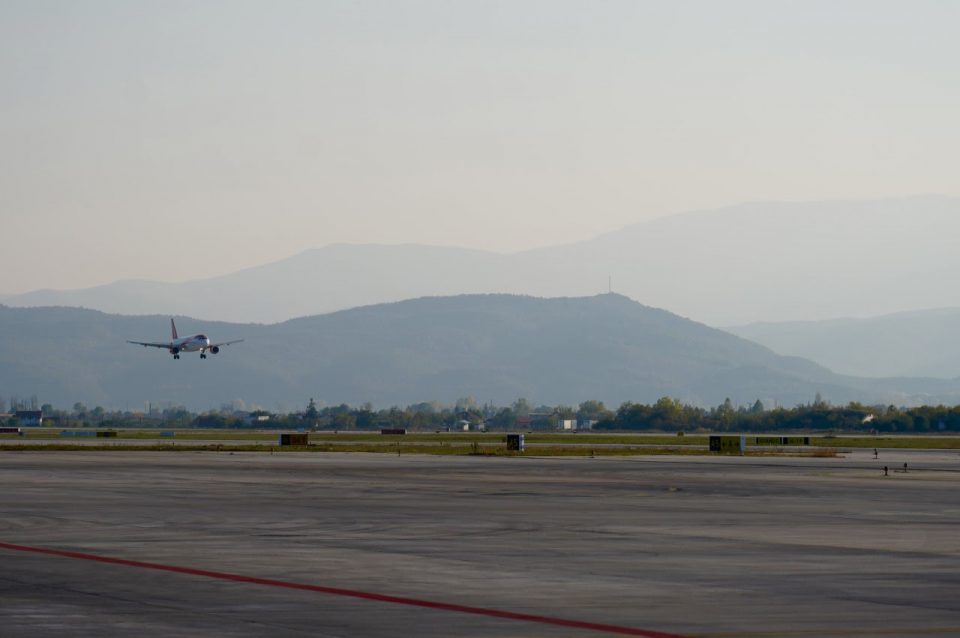 Стартуваше новата авиолинија Скопје -Женева