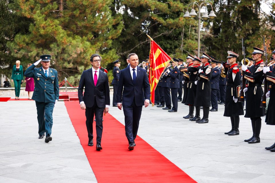 Пендаровски: Со меѓусебна почит и традиционално пријателство изградивме одлични македонско-полски односи