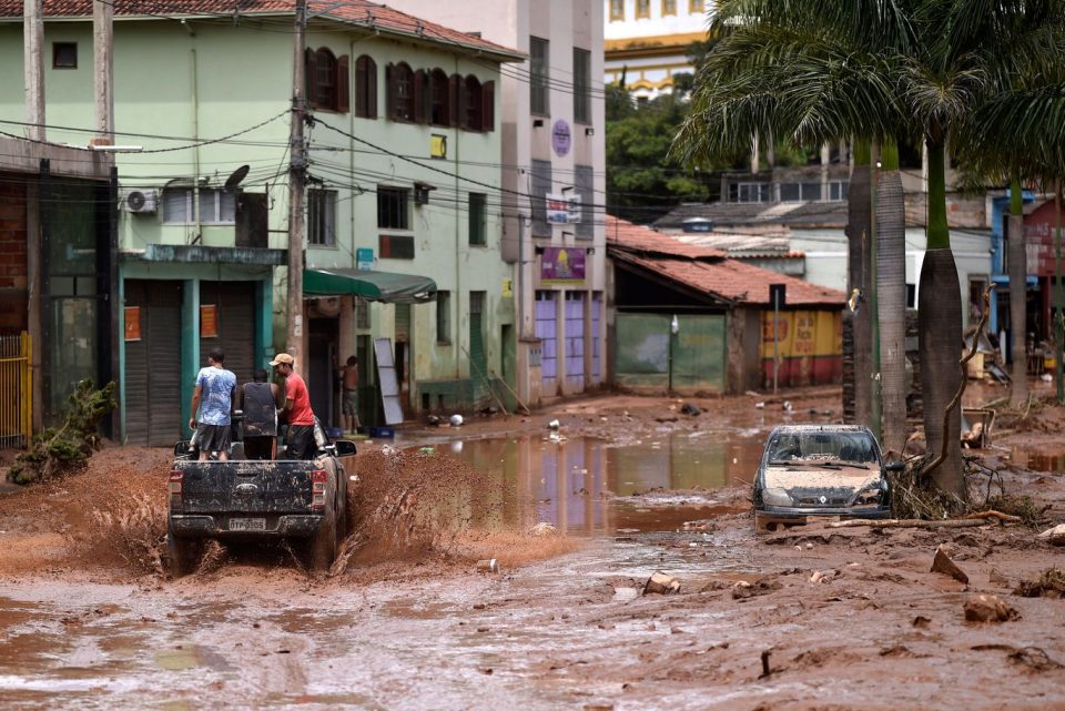 Над 11.000 Бразилци евакуирани поради поројни дождови