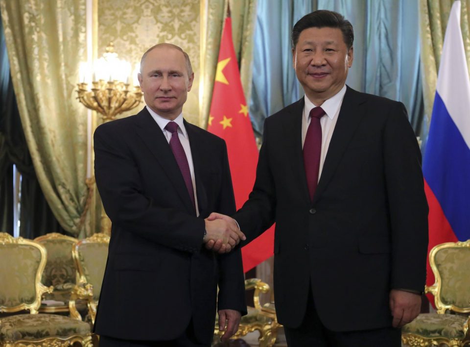 Закажана виртуелна средба на Си и Путин