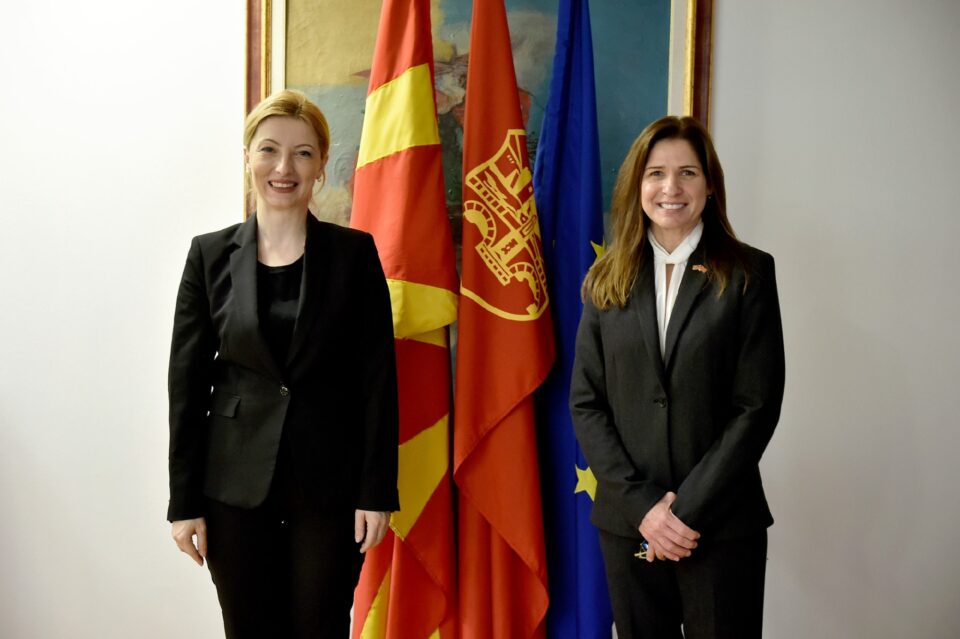 Средба Арсовска- Брнз: Интензивирање на соработката помеѓу Градот Скопје и амбасадата на САД