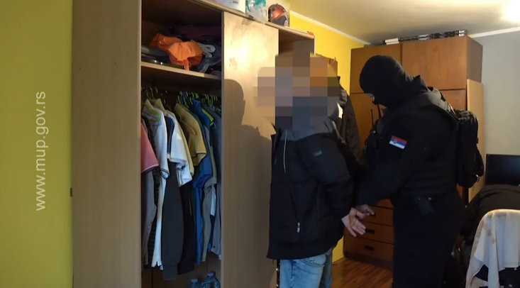 Полициска акција во Србија: Уапсени педофили, договарале средби со деца преку интернет