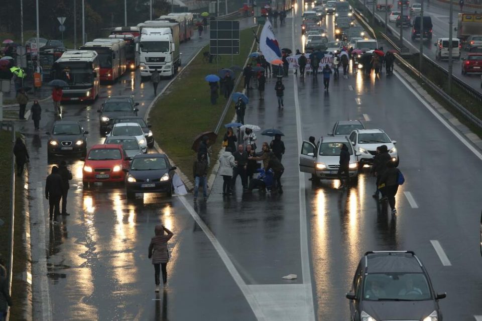 (ВИДЕО) Тепачка на крајот од протестите во Србија поради рудникот за литиум Рио Тинто