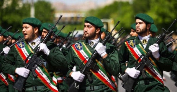 Иранската револуционерна гарда одржува воена вежба и покрај тензиите со меѓународната заедница