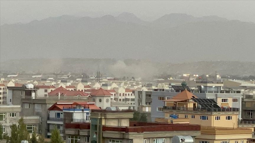 Бомбаш-самоубиец елиминиран пред Канцеларијата за пасоши во Кабул