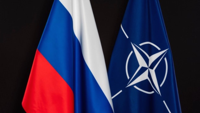 Столтенберг закажа специјален состанок со Русија за спречување на конфликт околу Украина