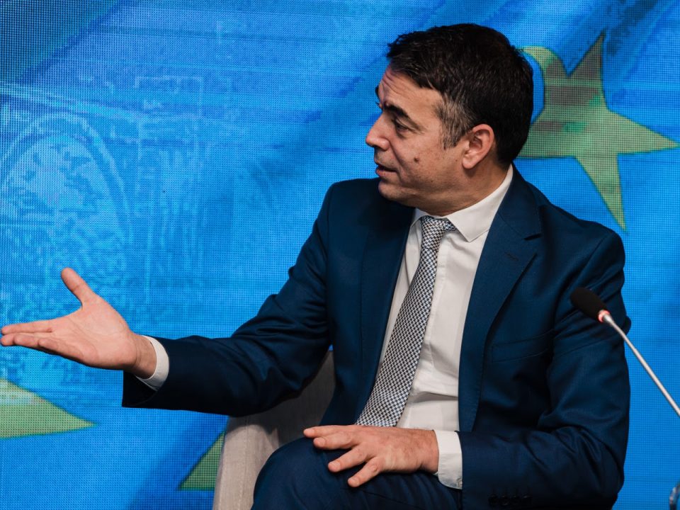 Димитров: Политиката на Бугарија кон Македонија е еднаква на  политика на Русија кон Украина
