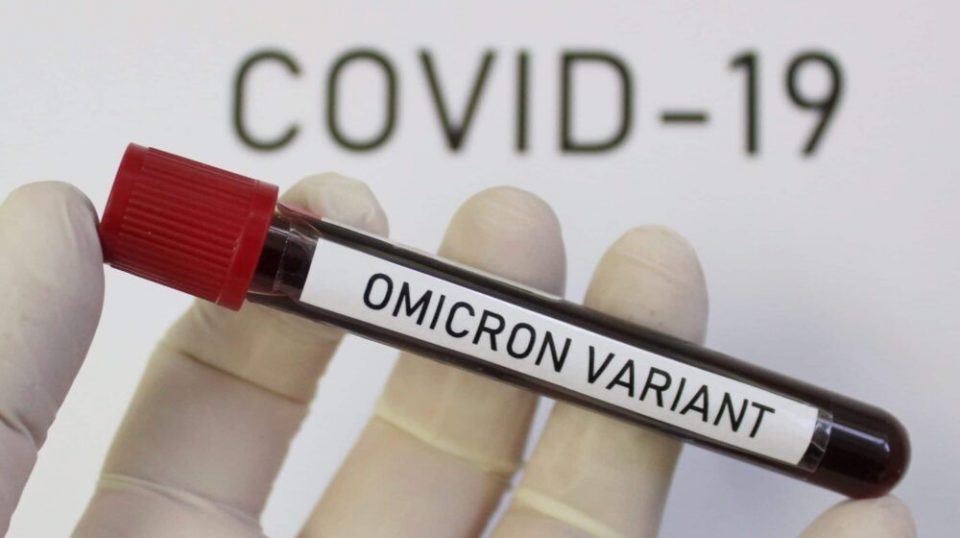 Гебрејсус: Омикрон е опасен сој на коронавирусот