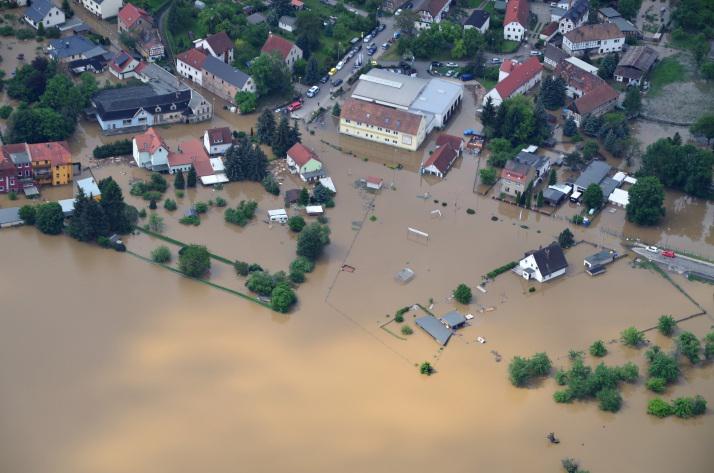 Поплавите во Западна Европа меѓу најскапите природни катастрофи во 2021 година