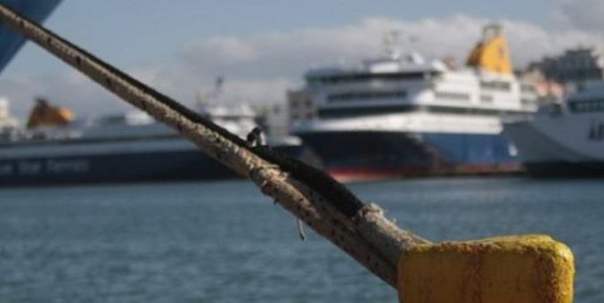 Во прекин бродскиот сообраќај во Грција поради 48-часовниот штрајк на поморската федерација