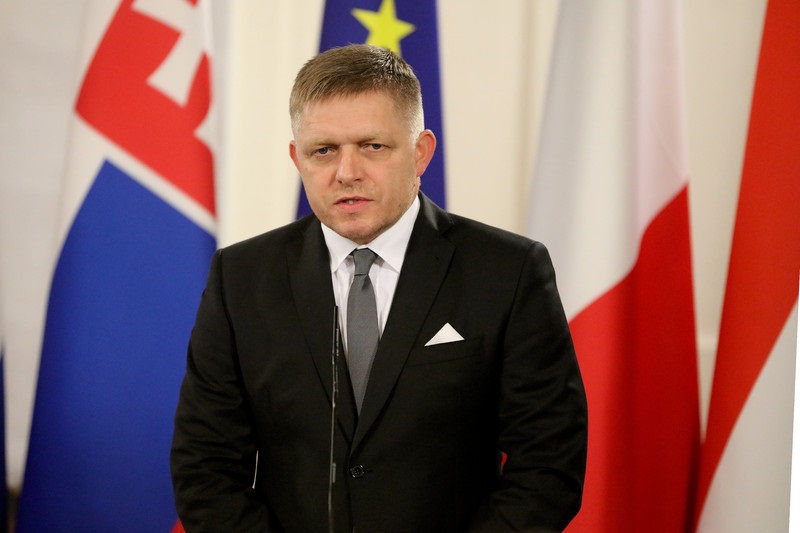 „Фицо е свесен и во добра состојба да закрепне“: Успешно помина операцијата на словачкиот премиер