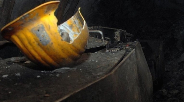 Рудари заробени во илегален рудник- во тек е операција на спасување, а полицијата уапси 7 осомничени