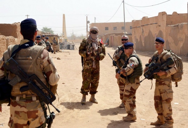 Загинаа 12 војници во напад во Нигер