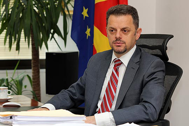 Зоран Ставрески се враќа на политичката сцена во Македонија
