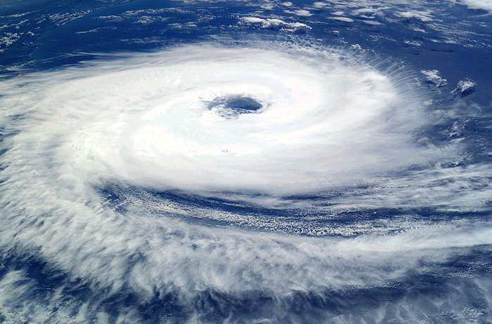 Силен тајфун ги погоди Филипините