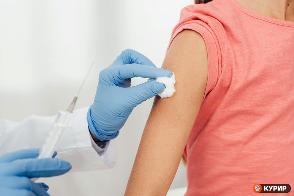 Лајен: Вакцини за деца против Ковид- 19 од 13 декември во ЕУ, мора да се разговара за задолжителна вакцинација