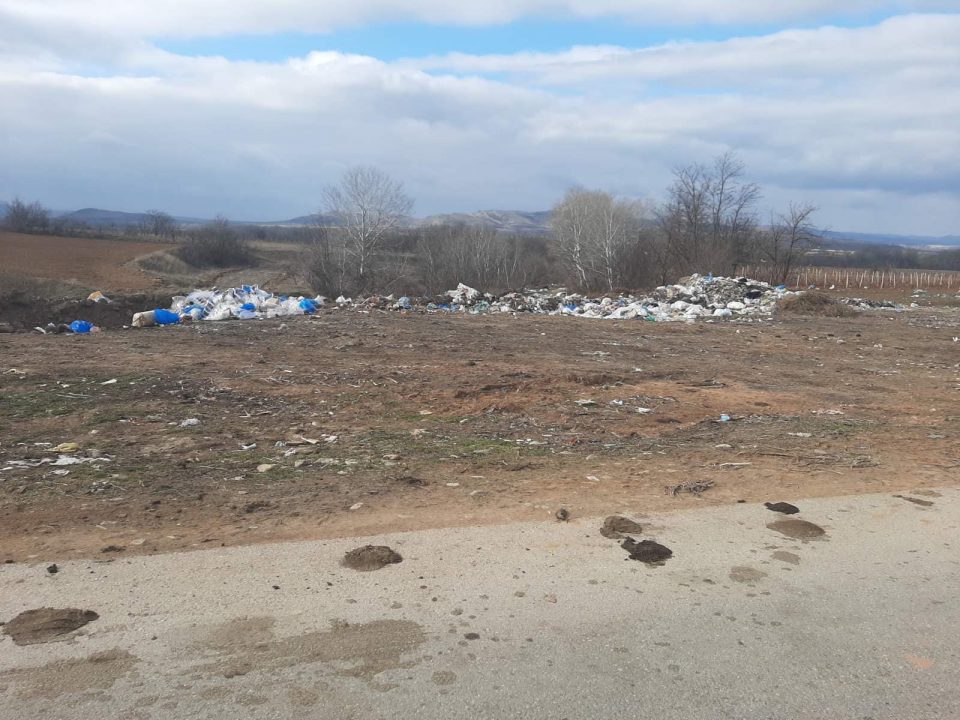Паунов: Се чисти уште една депонија во село Аргулица во општина Карбинци