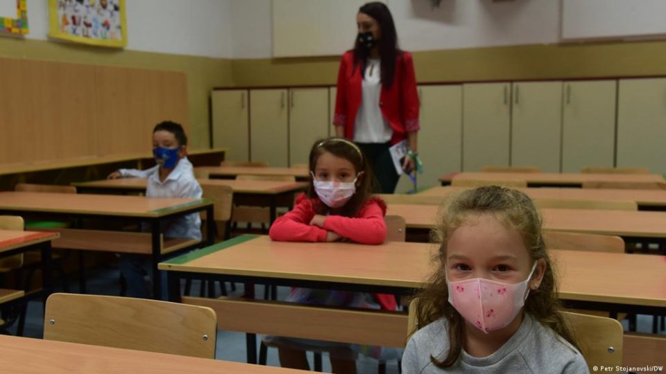 Во Хрватска учениците ќе се тестираат секоја недела