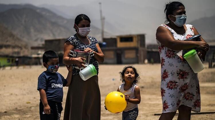 Речиси 100.000 деца загубиле родител во пандемијата со Ковид-19 во Перу