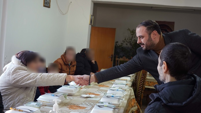Градоначалникот Ѓорѓиевски обезбеди празничен ручек за 250 социјално загрозени лица