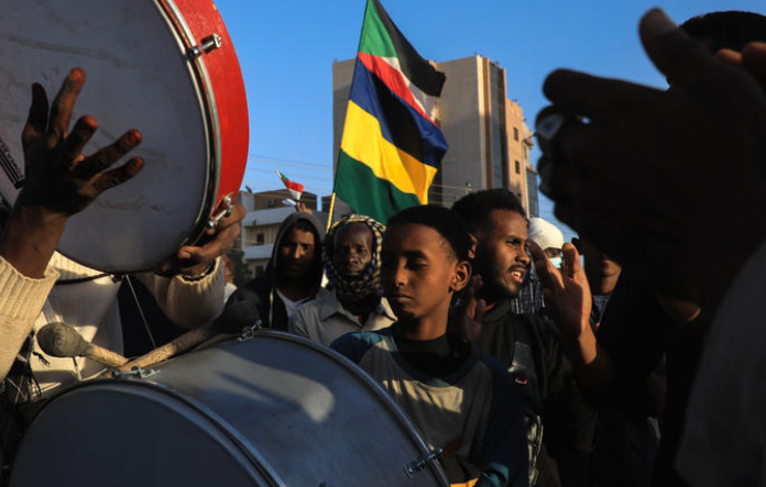 Илјадници демонстранти се собраа на улиците во главниот град на Судан