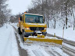 За зимско одржување на патиштата државните институции склучиле договори од 8 милиони евра