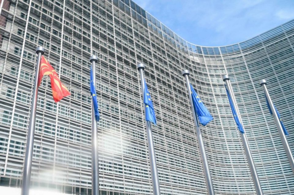 Европската комисија испраќа нов пакет итна финансиска помош за Украина