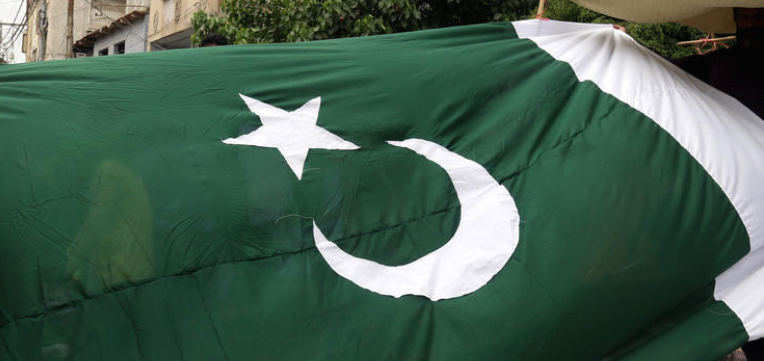 Пакистанската полиција го уапси поранешниот премиер Имран Кан по судска пресуда