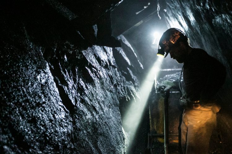 Штрајуваат полските рудари – бараат гаранција за повисоки плати