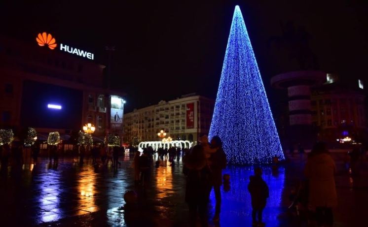 Град Скопје: Концептот на прослава на Нова година со македонски изведувачи се покажа како успешен