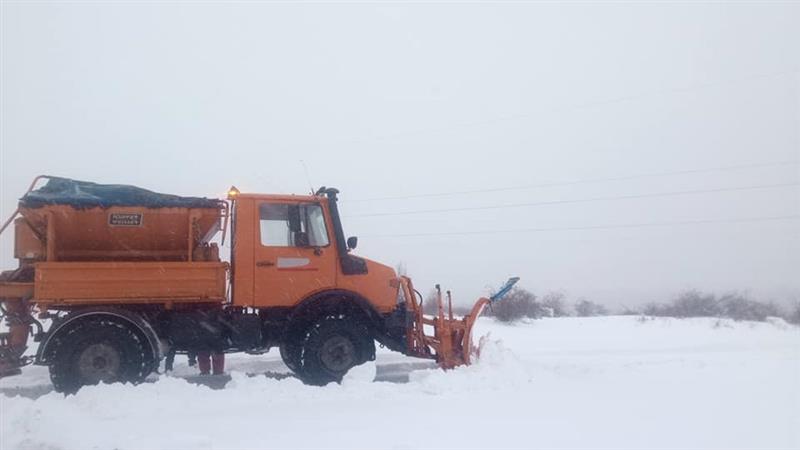 Поради високата снежна покривка општина Кавадарци апелира граѓаните да не патуваат