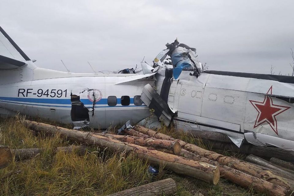 Руски транспортен авион Антонов Ан-26 со воена опрема се урна во јужниот руски регион Воронеж