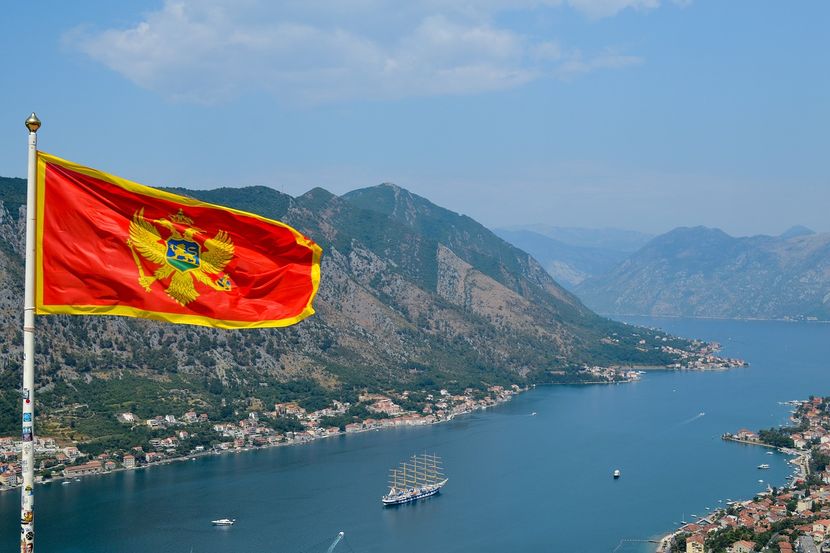 Потпретседателот на црногорскиот Парламент Булајиќ поднесе оставка, создадени услови за избор на нова влада