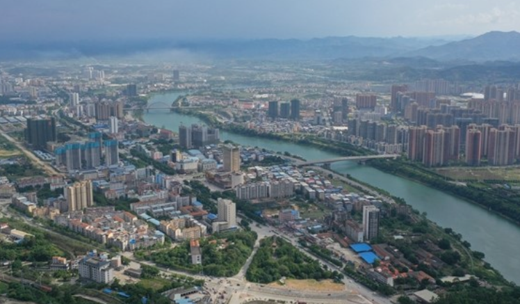 Кинески град во карантин поради 135 заразени со коронавирусот