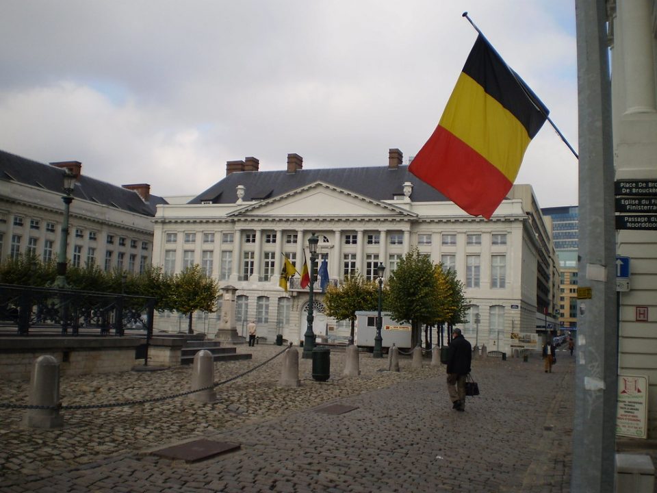 Белгија ја намалува возраста за гласање на 16 години за европските избори