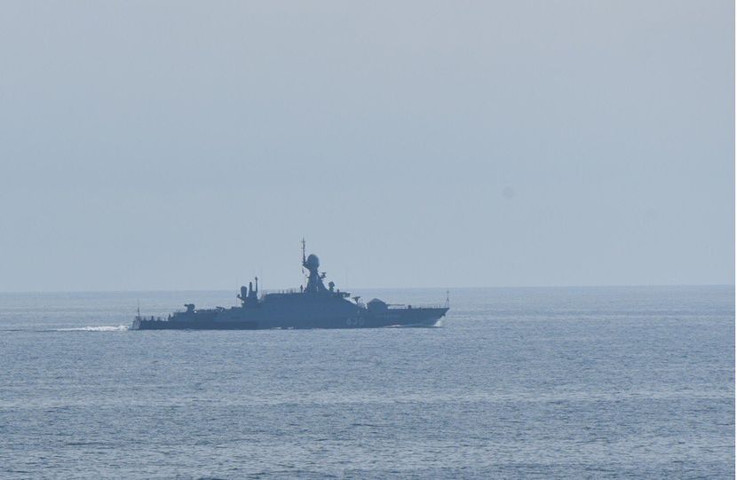 Цената на војната ја плаќаат и други: Погоден турски товарен брод во Црното море