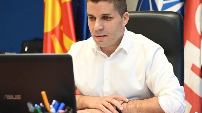 ВМРО-ДПМНЕ: За земјоделците нема пари, но Љупчо Николовски има 1.4 милиони за фирмите на Заев