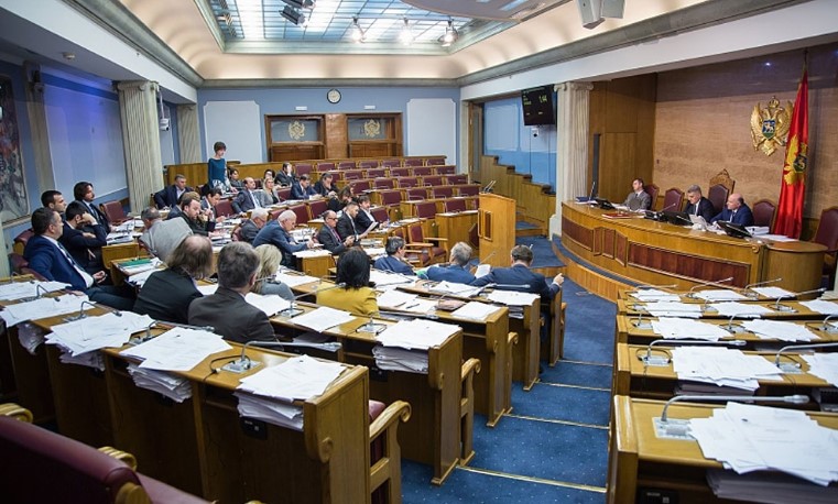 Собранието на Црна Гора расправа за недоверба на Владата
