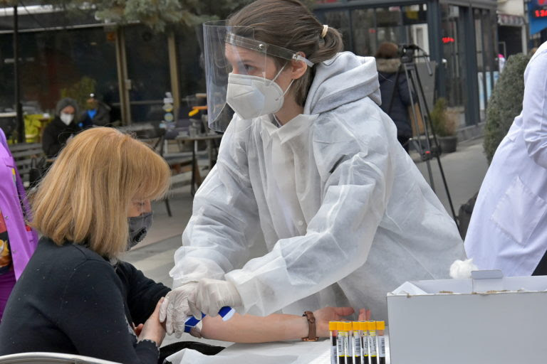 Нема влошување на епидемиолошката состојба, во Скопје продолжува скрининг-тестирањето