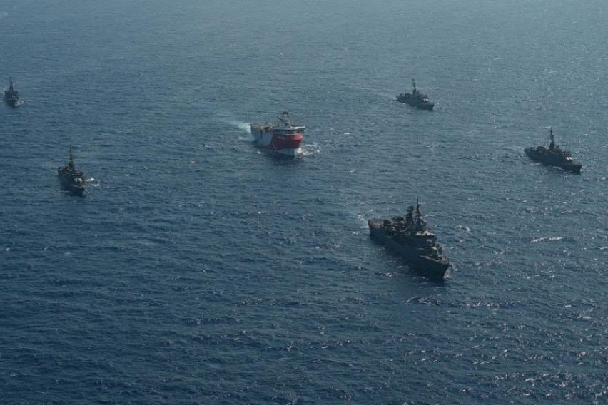Турција го ограничува влегувањето на руските воени бродови во Црното Море