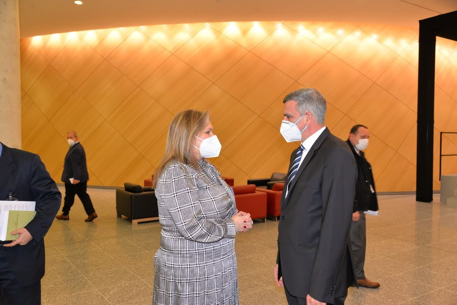 Билатерални средби на Петровска со министри за одбрана во седиштето на НАТО во Брисел